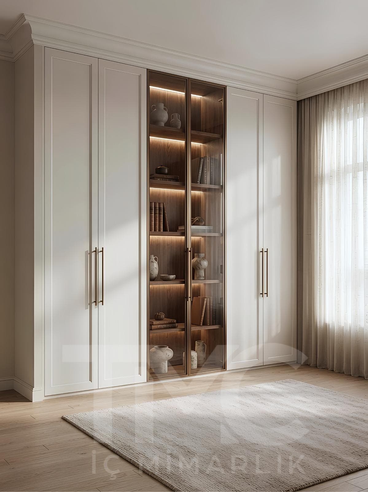 Fuaye Sureyya Pasa Lacquer Wardrobe
